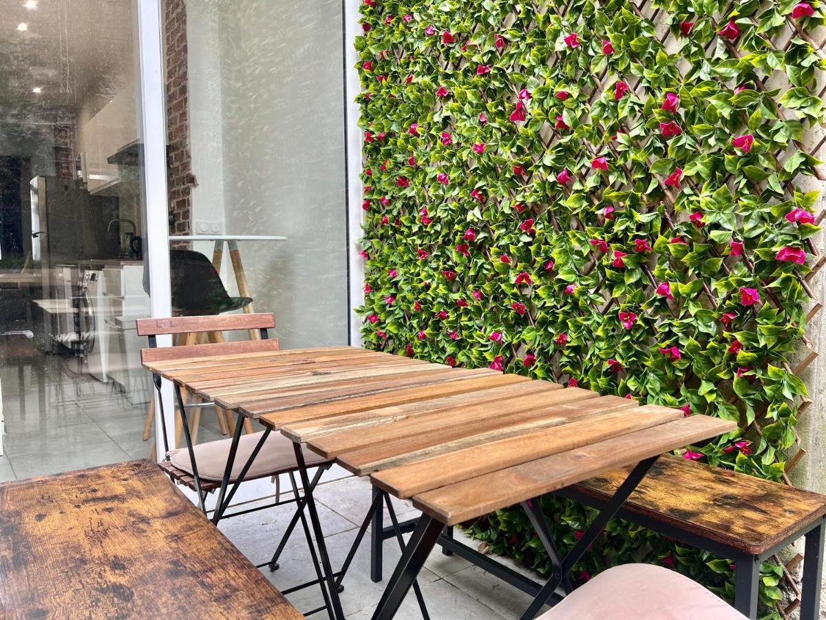 Rare! Private Garden In Paris, Close To Sacre Coeur Basilica! Extérieur photo